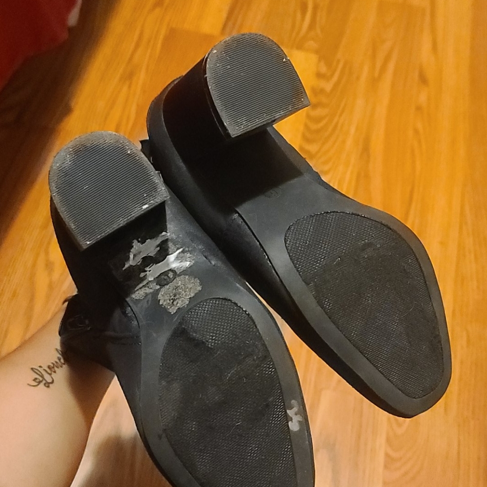 Boots - Picture 3 of 3